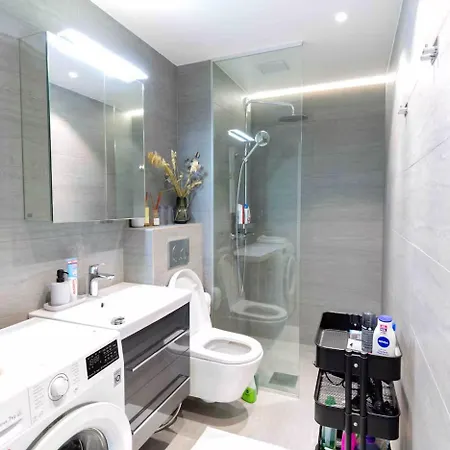 Modern 1br With Balcony At Centre Helsinki