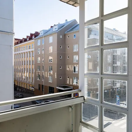 Apartament Modern 1br With Balcony At Centre