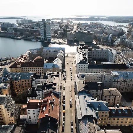 Modern 1br With Balcony At Centre Helsinki
