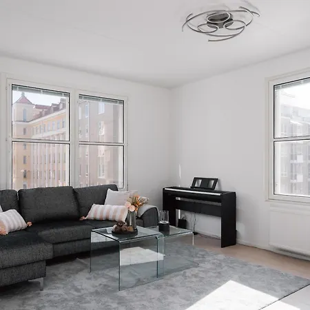 Apartment Modern 1br With Balcony At Centre Helsinki